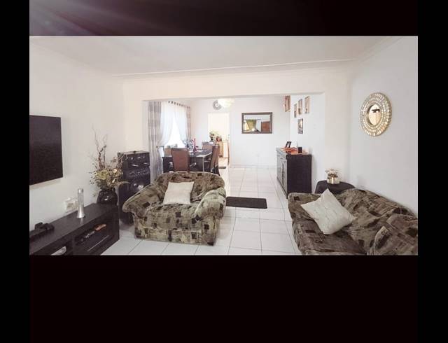 3 BEDROOM HOUSE FOR SALE IN NORTHDALE